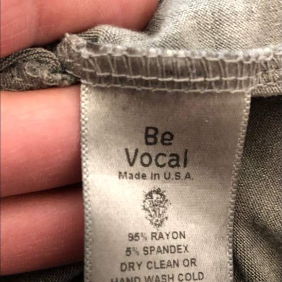 NWOT Vocal grey tank with fringe sz M - Picture 5 of 6